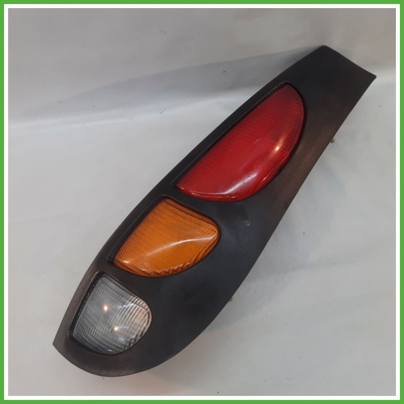 Fanale Fanalino Posteriore Destro DX CARELLO D39.570.748 FIAT MAREA 46808766 Usato