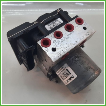 Centralina ABS Modulo Pompa BOSCH 0265950711 71747778 ALFA ROMEO 147 W8 Originale Usato