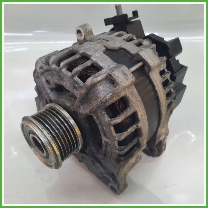 Alternatore BOSCH 0125711043 MERCEDES-BENZ Classe A W176 A0009063822
