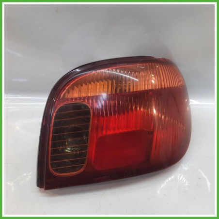Fanale Fanalino Posteriore Destro DX KOITO TOYOTA YARIS JPP 8155052290 Usato