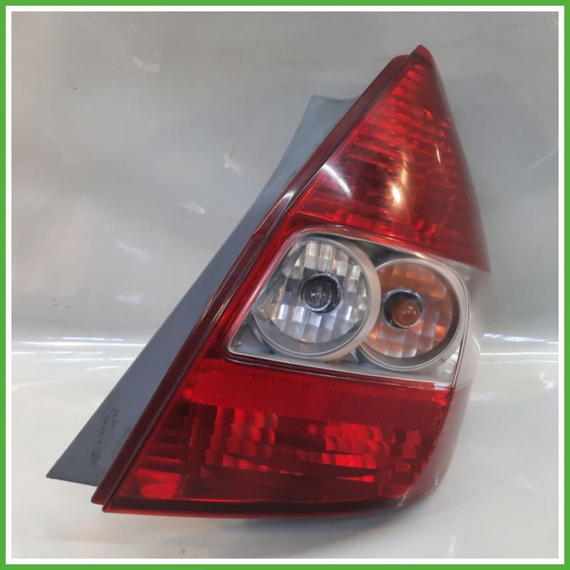 Fanale Fanalino Posteriore Destro DX HONDA JAZZ 1a Serie 33501SAA003 Usato