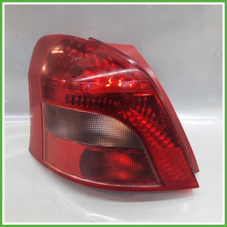 Fanale Fanalino Posteriore Sinistro SX KOITO TOYOTA YARIS 815610D110 Usato