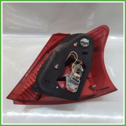 Fanale Fanalino Posteriore Sinistro SX KOITO TOYOTA YARIS 815610D110 Usato