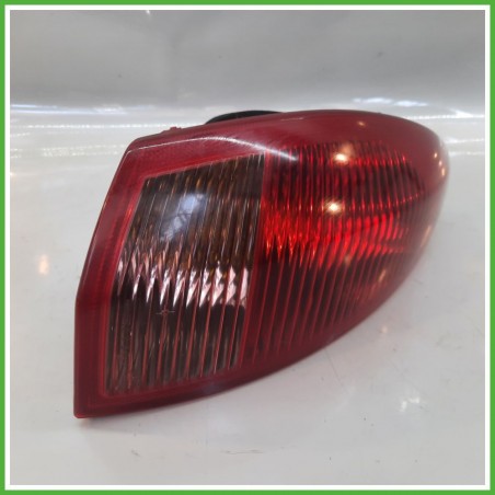 Fanale Fanalino Posteriore Destro DX OLSA 03.323.01.0 ALFA ROMEO 147 W8 46556347 Usato