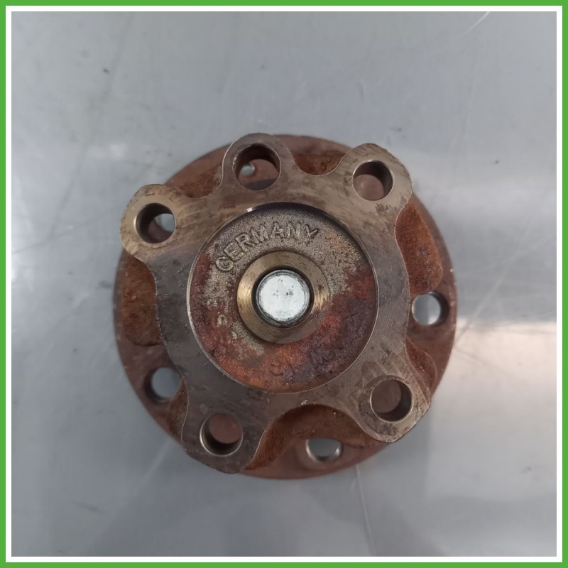 Mozzo Ruota Posteriore Destro DX VOLKSWAGEN GOLF 5 Porte 5Q0598611 2012 2017