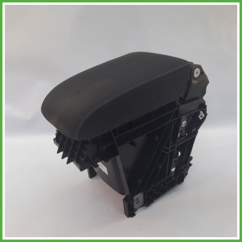 Bracciolo Anteriore VOLKSWAGEN GOLF 1.6 TDI 5G0864207FAMJ 2012 2017 VOLKSWAGEN 5G0864251D