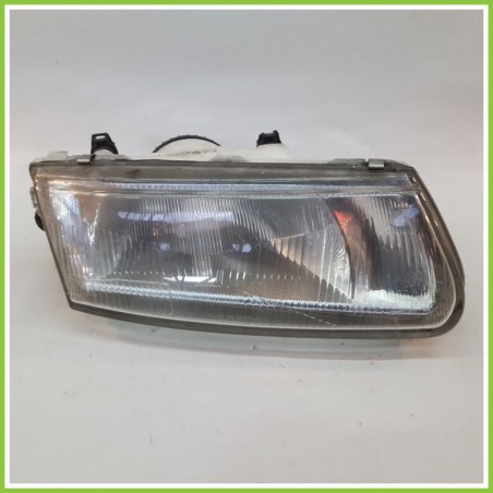 Faro Fanale Proiettore Anteriore Destro DX HELLA 145260-00 MITSUBISHI CARISMA MR485384 Usato
