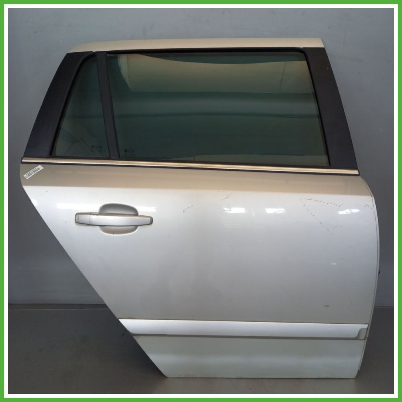Porta Portiera Sportello Posteriore Destra DX GRIGIO OPEL ASTRA A04 Station Wagon 2004 2011 Originale Usato