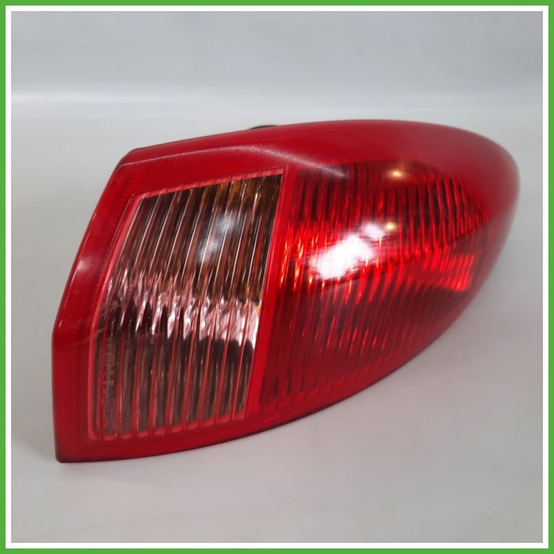 Fanale Fanalino Posteriore Destro DX OLSA 03.323.01.0 ALFA ROMEO 147 W8 46556347 Usato