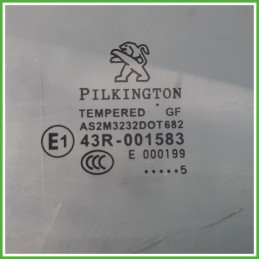 Cristallo Laterale Scendente Posteriore Sinistro SX PEUGEOT 208 5 Porte 9673360980 2012 2015 PILKINGTON