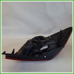 Fanale Fanalino Posteriore Destro DX VALEO 89318821 OPEL CORSA S07 93190951 Usato