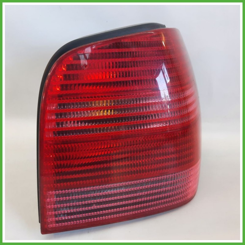 Fanale Fanalino Posteriore Destro DX VOLKSWAGEN POLO 3a Serie 6N0945096H Usato