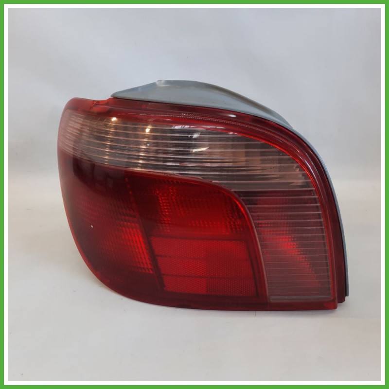 Fanale Fanalino Posteriore Sinistro SX KOITO 52-004 TOYOTA YARIS JPP 8156052130 Usato