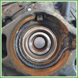 Mozzo Ruota Posteriore Sinistro SX LAND ROVER RANGE ROVER SPORT 5 Porte RUC500120 2005 2008