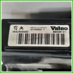 Faro Fanale Proiettore Anteriore Destro DX VALEO 89005131 PEUGEOT 206 6205S7 Usato