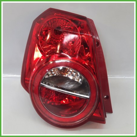 Fanale Fanalino Posteriore Sinistro SX SUNSANG 2707 CHEVROLET (DAEWOO) AVEO T250 95952066 Usato