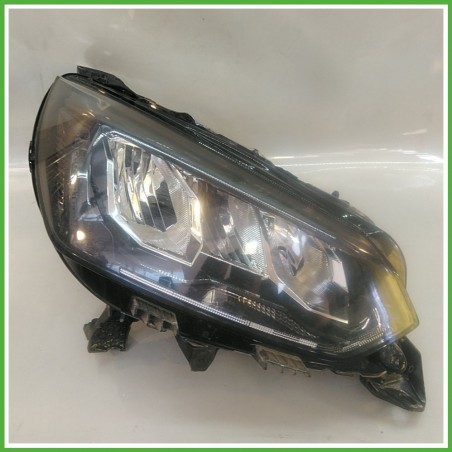 Faro Fanale Proiettore Anteriore Destro DX VALEO 73312206 PEUGEOT 2008 9833036180 Usato