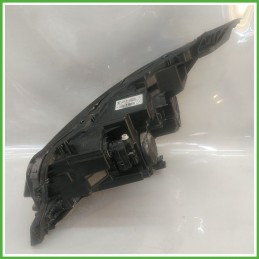 Faro Fanale Proiettore Anteriore Destro DX VALEO 73312206 PEUGEOT 2008 9833036180 Usato