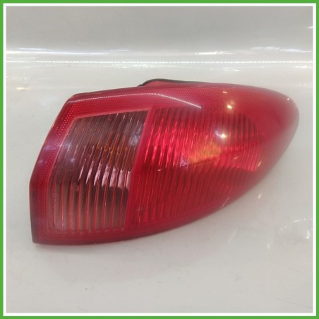 Fanale Fanalino Posteriore Destro DX OLSA 03.323.01.0 ALFA ROMEO 147 W8 46556347 Usato