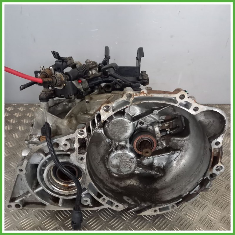 Cambio Manuale KIA SPORTAGE 2a Serie 2.0 16V D4EA Originale Usato