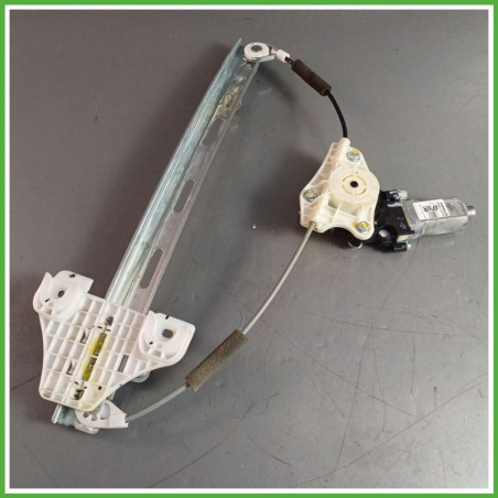 Alzacristalli Alzavetro Elettrico Posteriore Destro DX HYUNDAI i20 83404C7010 2014 2019 BOSCH 82460-C7000
