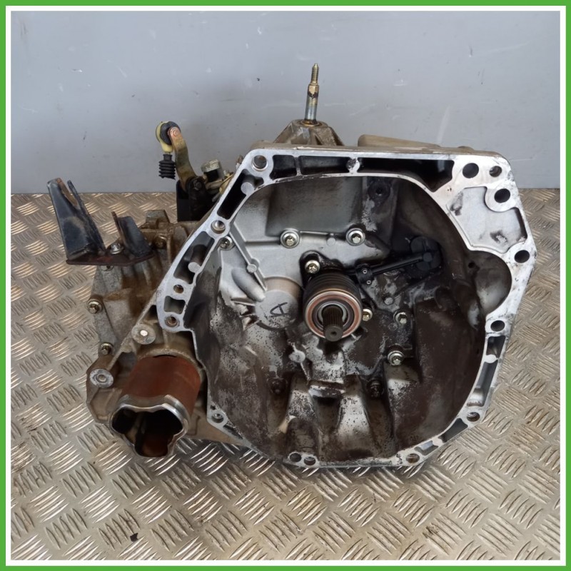 Cambio Manuale NISSAN MICRA CK12E 1.6 16V HR16 Originale Usato