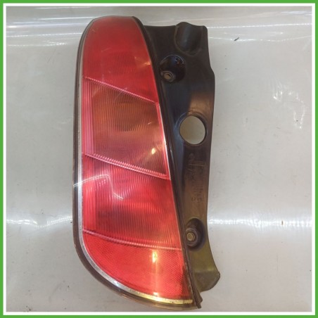 Fanale Fanalino Posteriore Sinistro SX OLSA 03.341.00 LANCIA YPSILON TE 51753385 Usato
