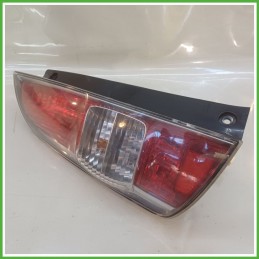 Fanale Fanalino Posteriore Sinistro SX KOITO 220-51763 DAIHATSU SIRION 2a Serie 81560B1050 Usato