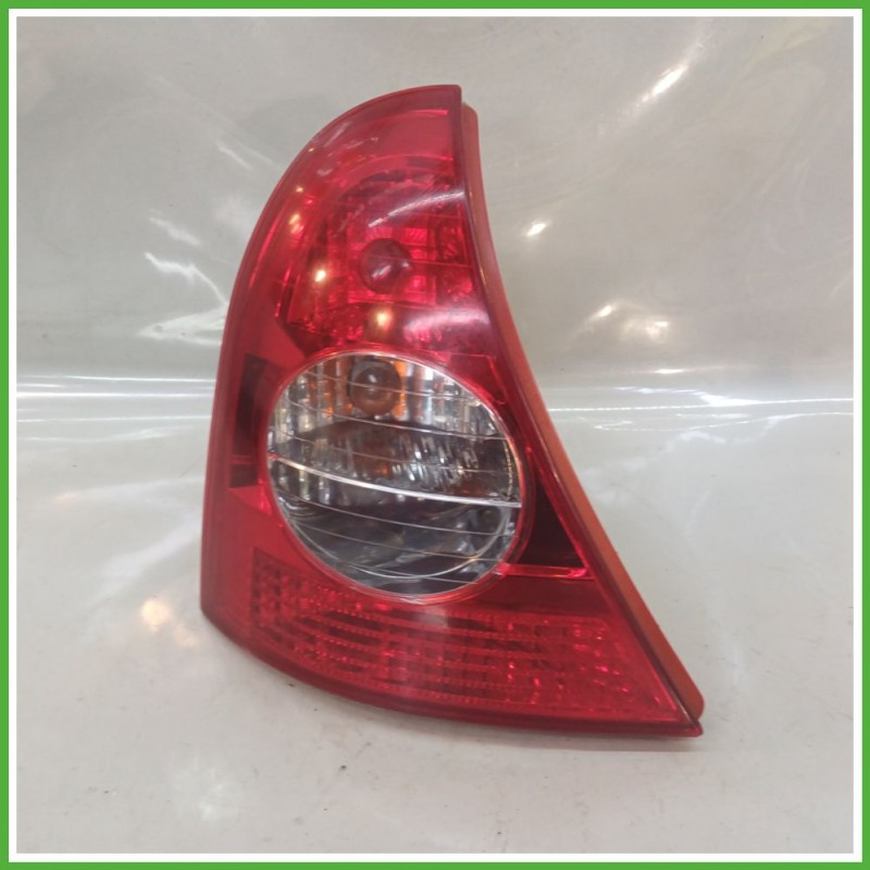 Fanale Fanalino Posteriore Sinistro SX VALEO 08-551-1941L-R RENAULT CLIO 2a Serie 8200917488 Usato
