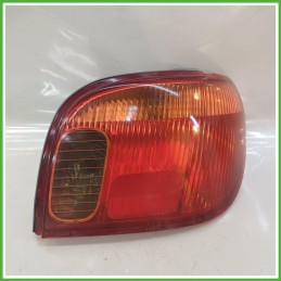 Fanale Fanalino Posteriore Destro DX KOITO TOYOTA YARIS FRP 815510D070 Usato