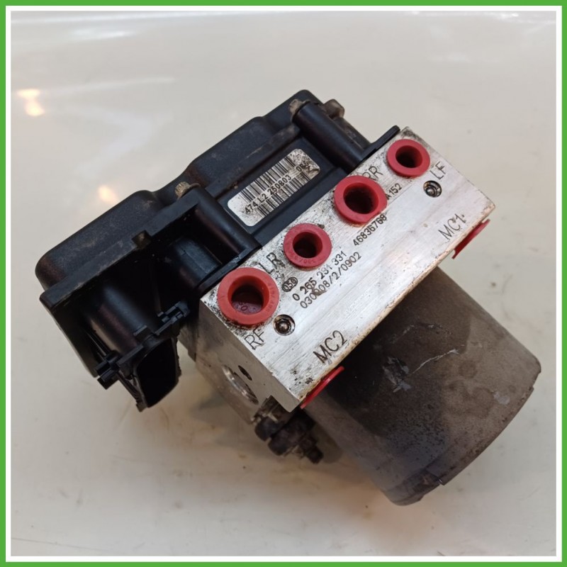 Centralina ABS Modulo Pompa BOSCH 0265800315 71718843 FIAT PUNTO 1N/1P Originale Usato