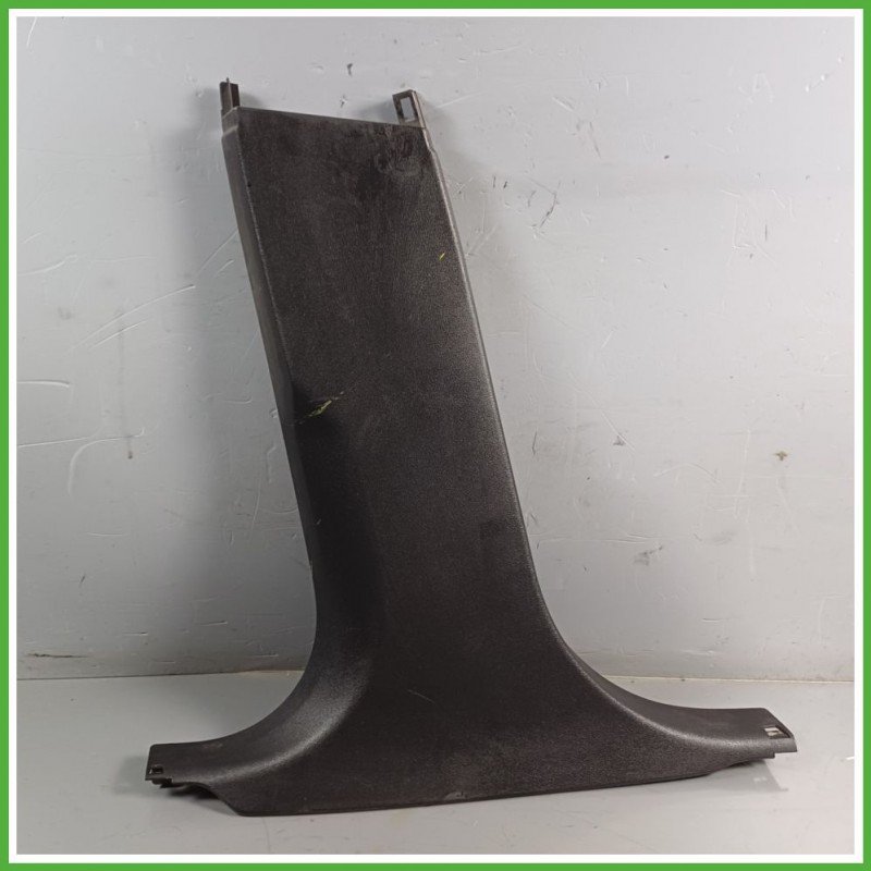 Mascherina inferiore montante Sinistro SX BMW Serie 1 5P F40 Berlina 5 Porte 51437444939 2019 BMW 2568KHB