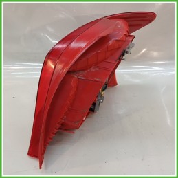 Fanale Fanalino Posteriore Sinistro SX KOITO TOYOTA YARIS 815610D110 Usato