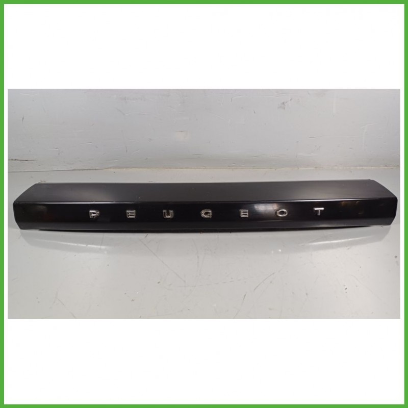 Portatarga Portellone Posteriore Centrale PEUGEOT 2008 SUV 5 Porte 98338259XY 2019 PEUGEOT GE0051241