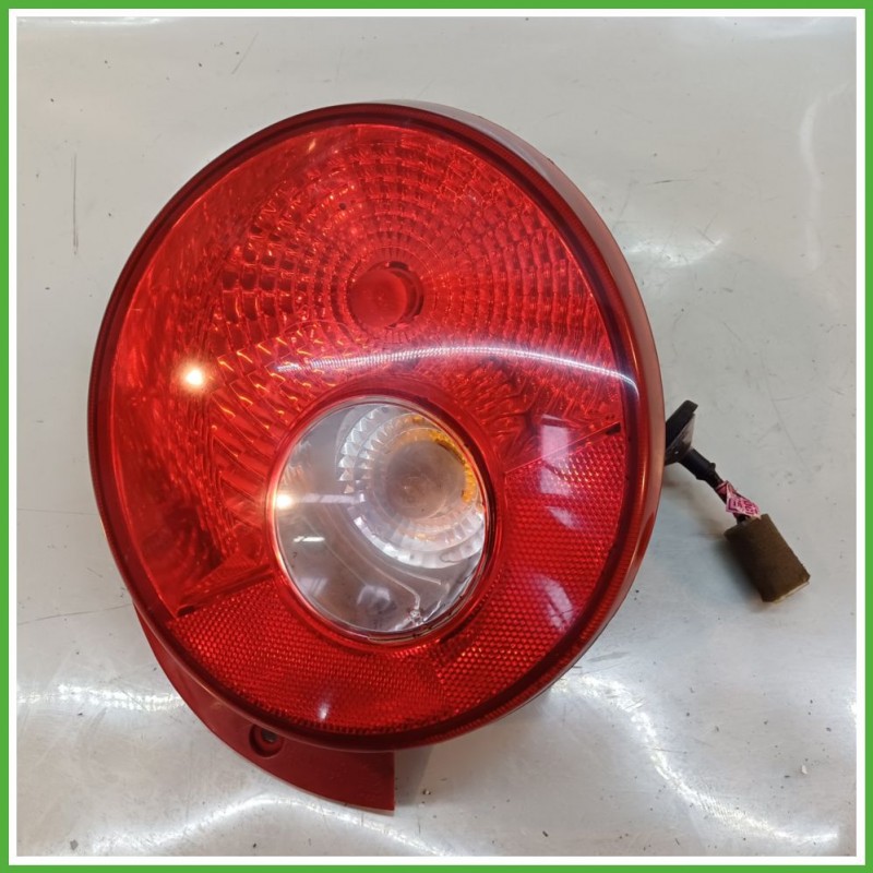 Fanale Fanalino Posteriore Destro DX CHEVROLET (DAEWOO) MATIZ M200 42403115 Usato