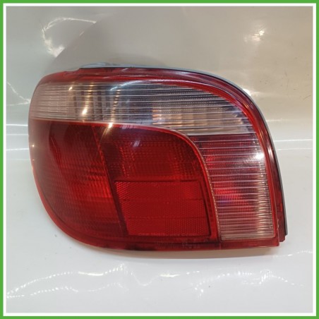 Fanale Fanalino Posteriore Sinistro SX KOITO 52-004 TOYOTA YARIS JPP 8156052130 Usato