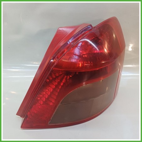 Fanale Fanalino Posteriore Destro DX KOITO TOYOTA YARIS 815510D110 Usato