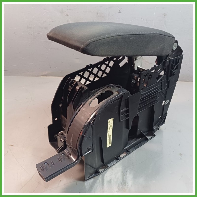 Bracciolo Anteriore VOLKSWAGEN GOLF 5K/AJ 2.0 TDI 1K0864207FZVU 2008 2012 VOLKSWAGEN 1K5864251C