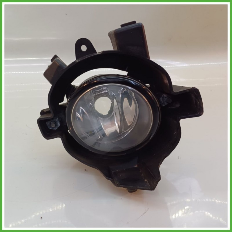 Faro Fanale Fendinebbia Anteriore Destro DX VALEO 86206421RH NISSAN QASHQAI J10E/JJ10E 261508990A Usato