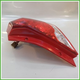 Fanale Fanalino Posteriore Destro DX CHEVROLET (DAEWOO) KALOS T200 96540269 Usato