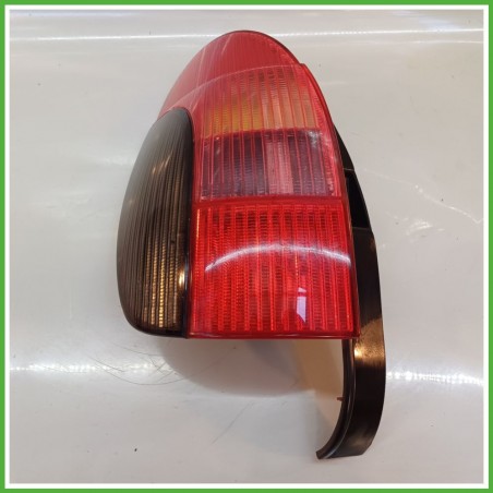 Fanale Fanalino Posteriore Sinistro SX YORKA 45227 PEUGEOT 306 6350J3 Usato
