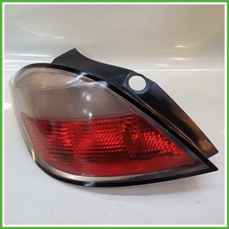 Fanale Fanalino Posteriore Sinistro SX HELLA 008653-01 OPEL ASTRA A04 93190304 Usato