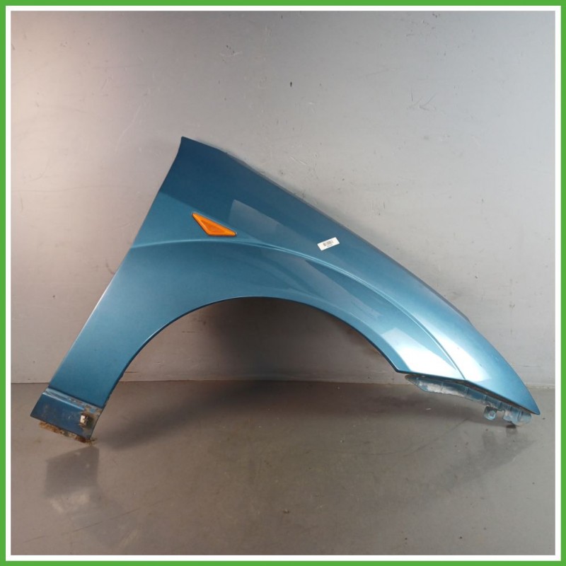 Parafango Anteriore Destra DX FORD FOCUS CAK Berlina 1998 2002 BLU Originale Usato