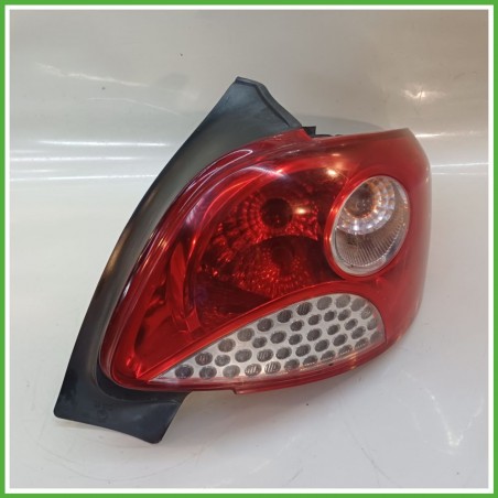 Fanale Fanalino Posteriore Sinistro SX KIA VENGA 924021P000 Usato