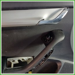 Rivestimento Porta Anteriore Sinistro SX SKODA OCTAVIA 5E 1.5 5E1867011A 2016 2019
