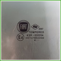 Cristallo Laterale Scendente Posteriore Destro DX FIAT PANDA 33 5 Porte 52116213 2011 2017