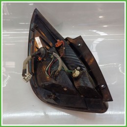Fanale Fanalino Posteriore Destro DX KIA RIO 2a Serie 924021G210 Usato