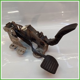 Pedale Pedaliera RENAULT MEGANE 3a Serie 1.5 dCi 180023599R 2008 2012