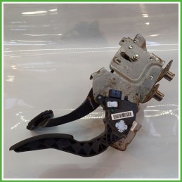 Pedale Pedaliera RENAULT MEGANE 3a Serie 1.5 dCi 180023599R 2008 2012