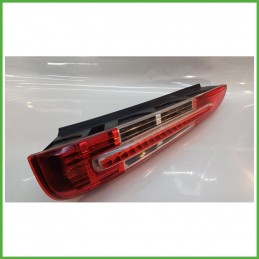 Fanale Fanalino Posteriore Destro DX HELLA FORD C-MAX CB3 1619507 Usato